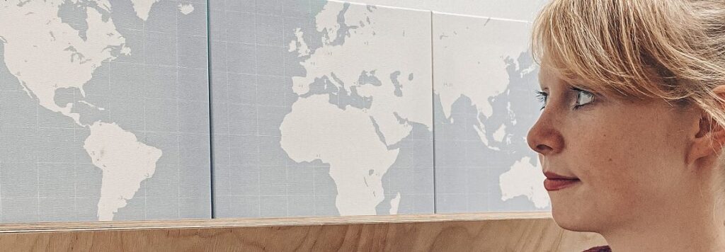 Home Blick Abgeordnete Alske Freter auf Weltkarte